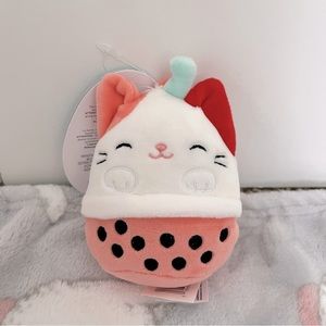 Roxy the boba cat Squishmallow clip keychain pink